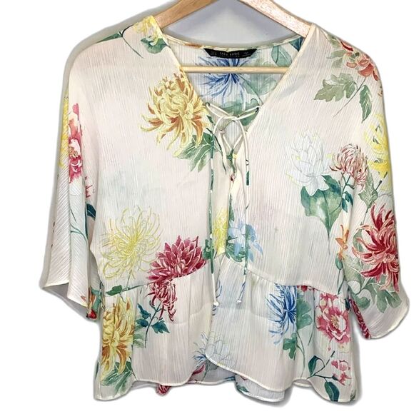 Zara Semi-Sheer Ivory Floral Lace Up Neckline Kimono Sleeve Peplum Top Size M - Picture 3 of 12